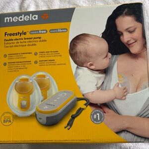 Sold!!! Medela Freestyle Double Electric Breast Pump in Yellow/white/gray